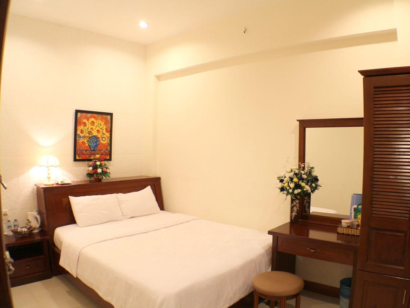 City Hotel 18 Luu Van Lang 胡志明市 外观 照片